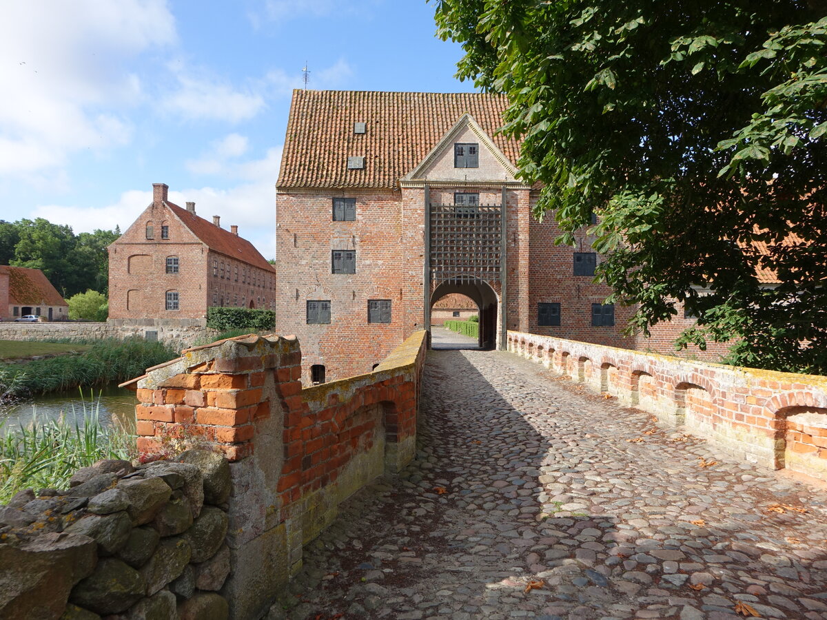 Sklskr, Pfrtnerhaus zur Burg Borreby, erbaut im 17. Jahrhundert (17.07.2021)