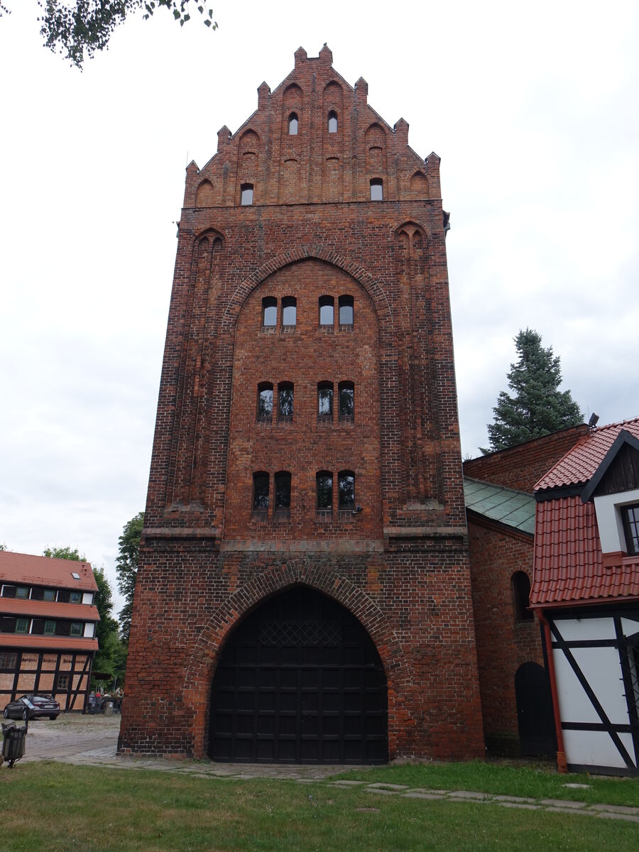 Slupsk / Stolp, Mhlentor am Mhlenkanal, erbaut im 15. Jahrhundert (01.08.2021)