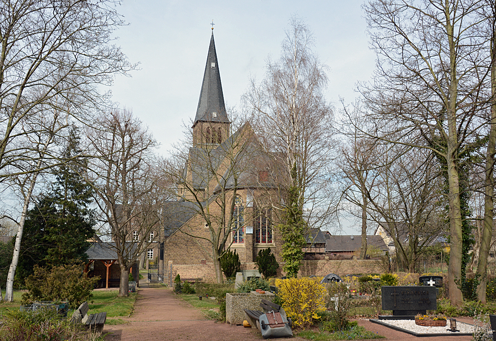 St. Johann-Baptist-Kirche in Erftstadt-Niederberg - 19.03.2014