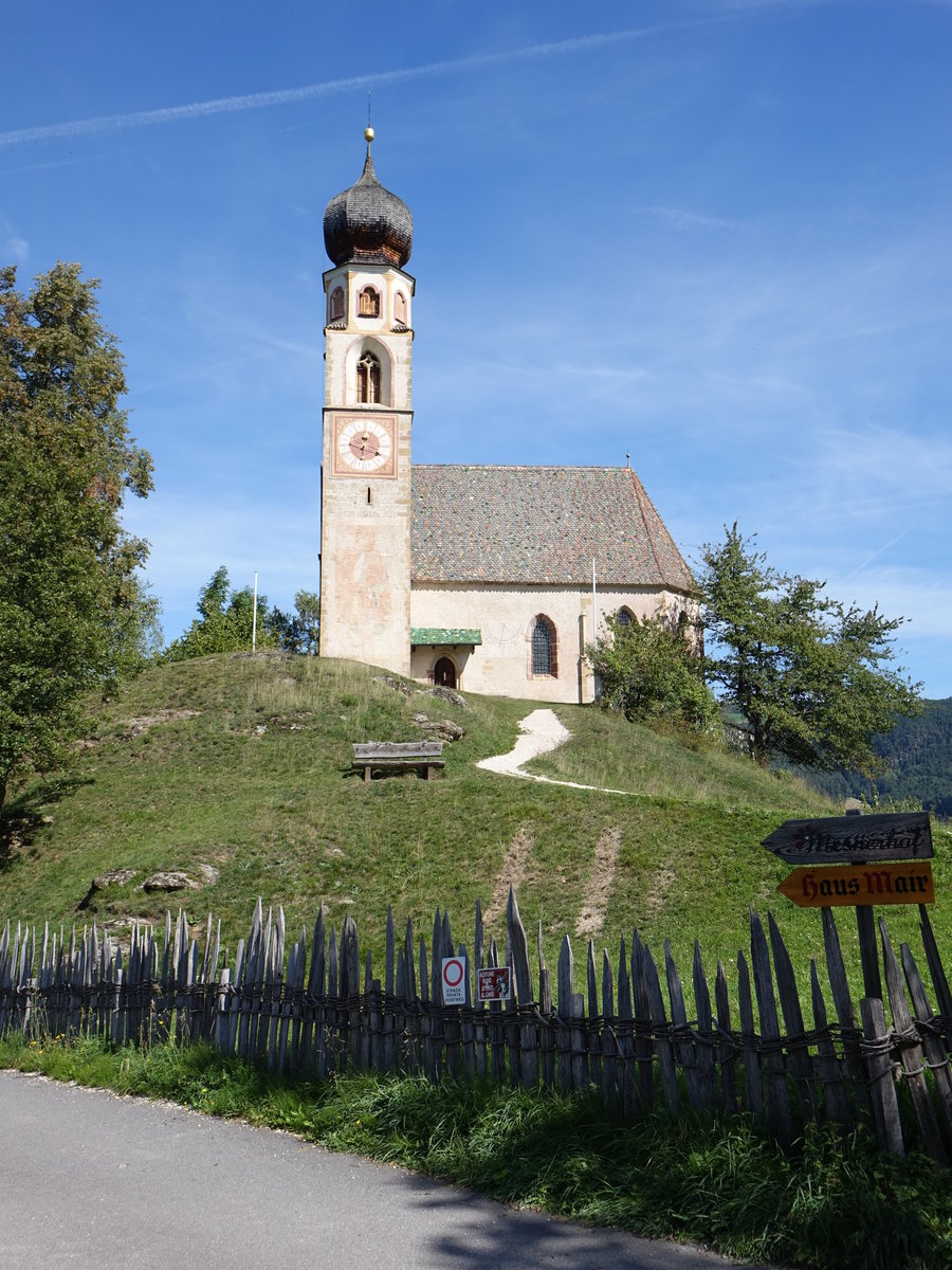 St. Konstantin bei Vls, sptgotische Pfarrkirche St. Konstantin, erbaut bis 1506 (14.09.2019)