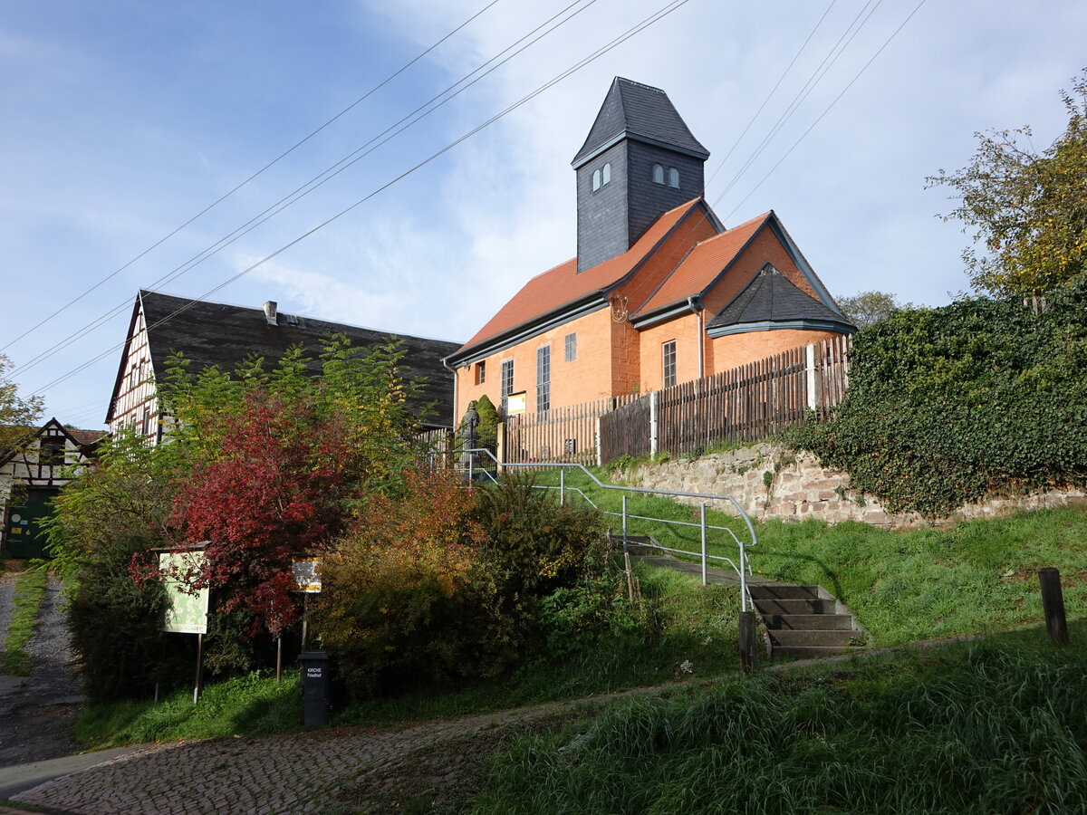 Stanau, evangelische Dorfkirche, erbaut im 12. Jahrhundert, restauriert 1980 (23.10.2022)