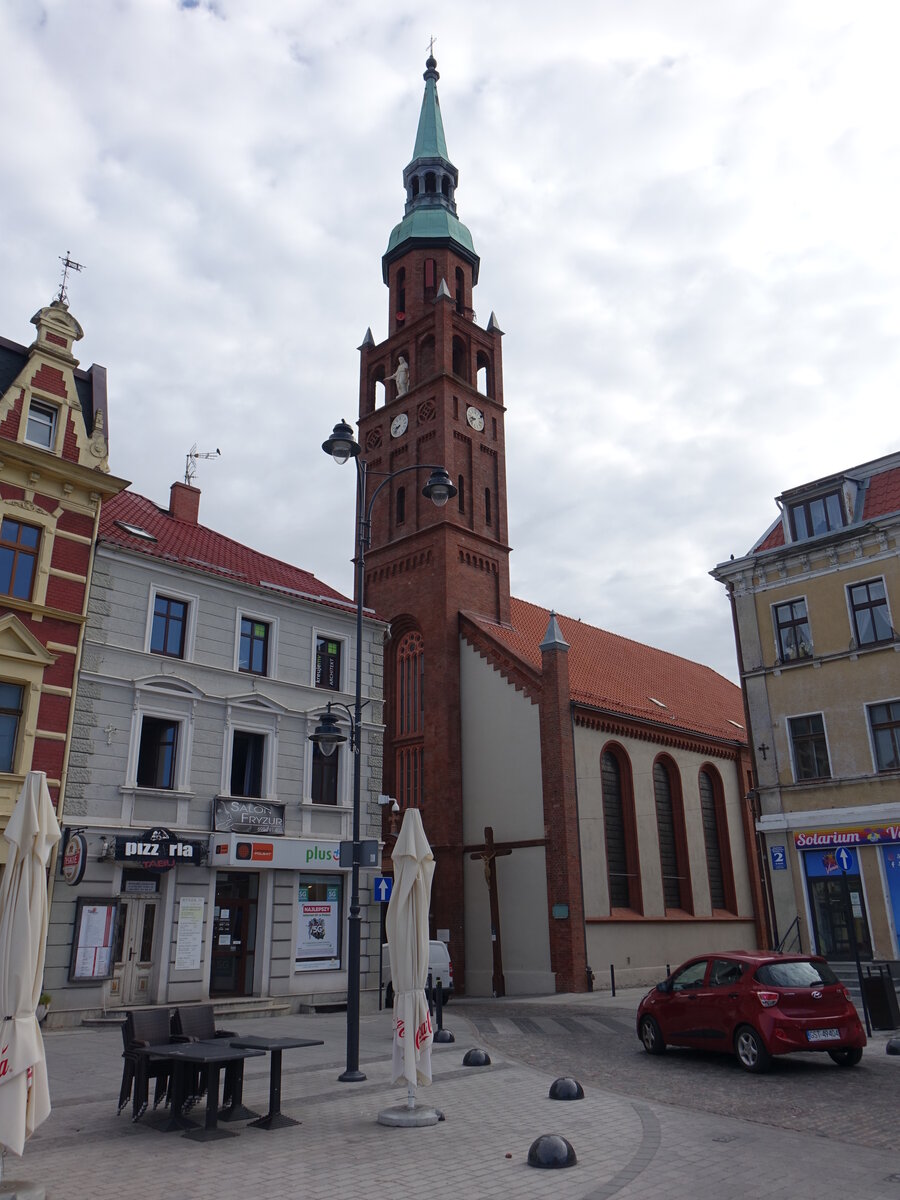 Starogard Gdański / Preuisch Stargard, Pfarrkirche St. Katharina in der Tczewska Strae, erbaut 1802 (03.08.2021)