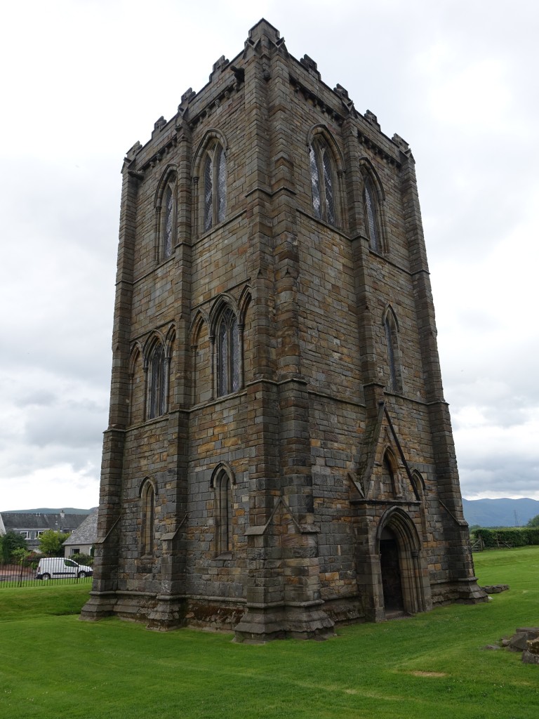 Stirling, Bell Tower der Cambuskenneth Abbey, erbaut im 13. Jahrhundert (04.07.2015)