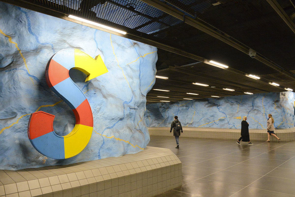 Stockholm ist berhmt fr seine kunstvoll gestalteten U-Bahn-Stationen wie hier am U-Bahnstation Stadion. Aufnahme: 28. Juli 2017.