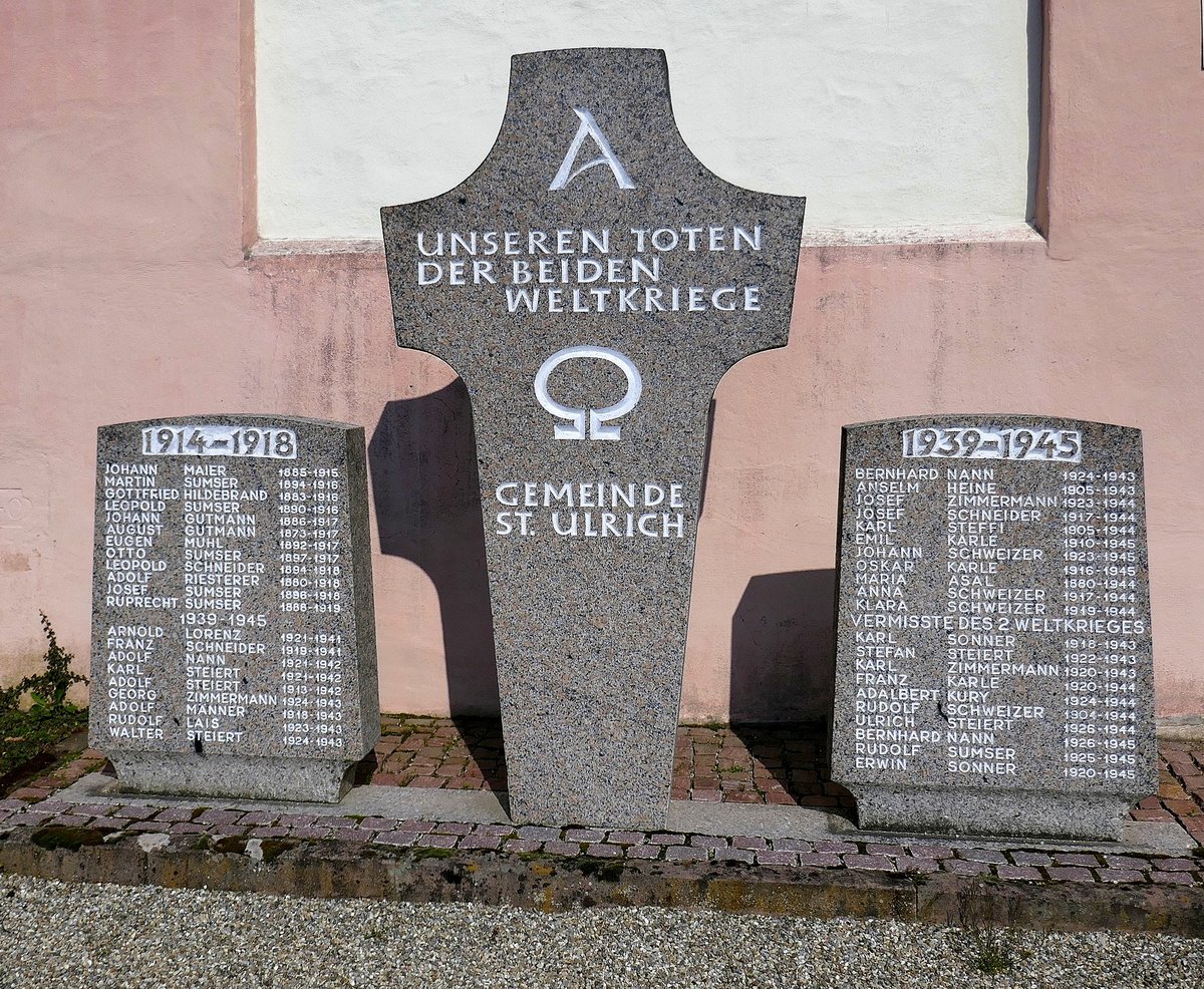 St.Ulrich im Schwarzwald, Denkmal fr die Kriegsopfer der beiden Weltkriege, April 2019