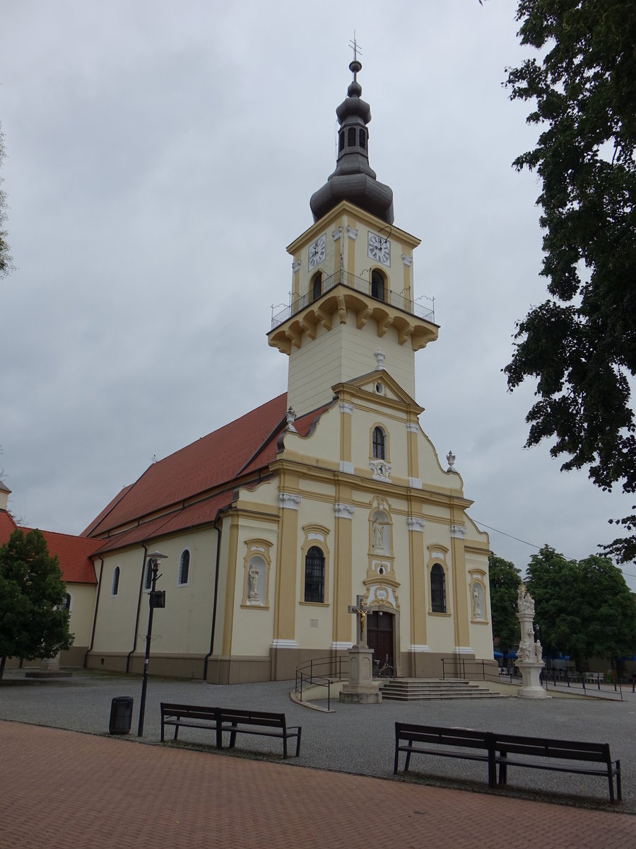Stupava / Stampfen, barocke St. Stefan Kirche, erbaut im 17. Jahrhundert (05.08.2020)