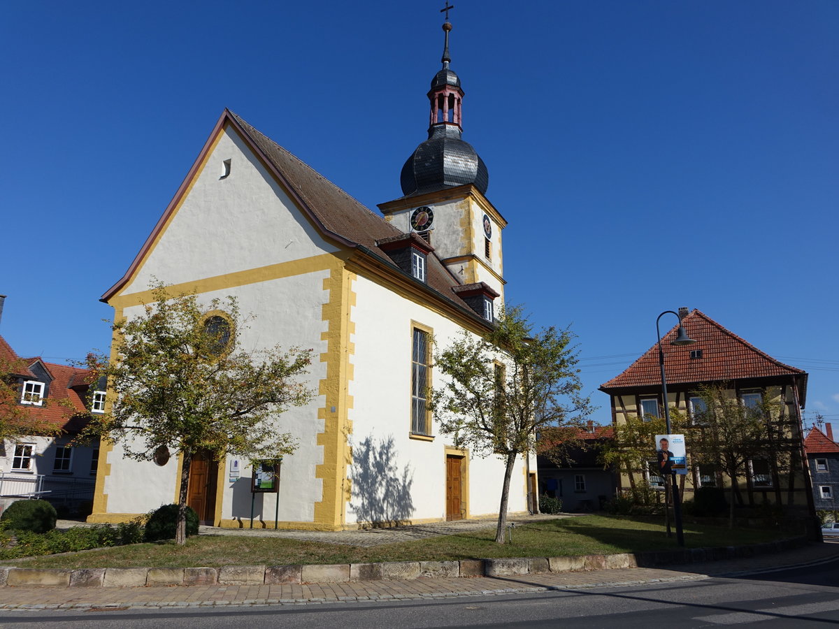Sulzdorf an der Lederhecke, ev. St. Leonhard Kirche, erbaut im 18. Jahrhundert (15.10.2018)