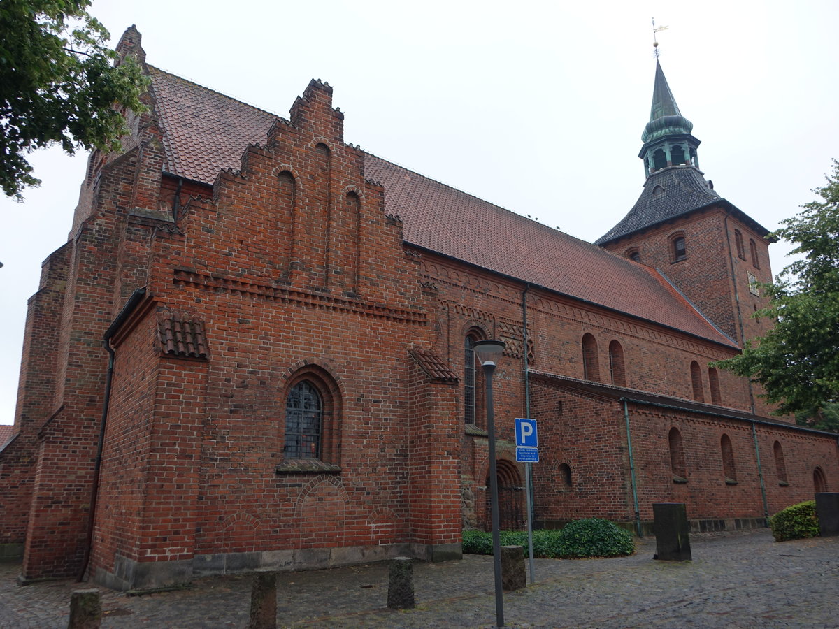 Svendborg, romanische St. Nicolai Kirche, Backsteinbasilika, erbaut um 1220 (22.07.2019)