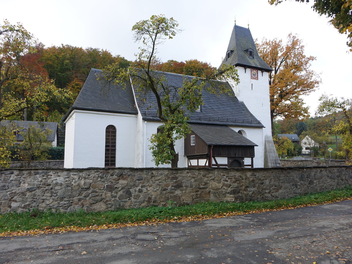 Thossen, evangelische St. Martin Kirche, kleine romanische Dorfkirche (19.10.2022)