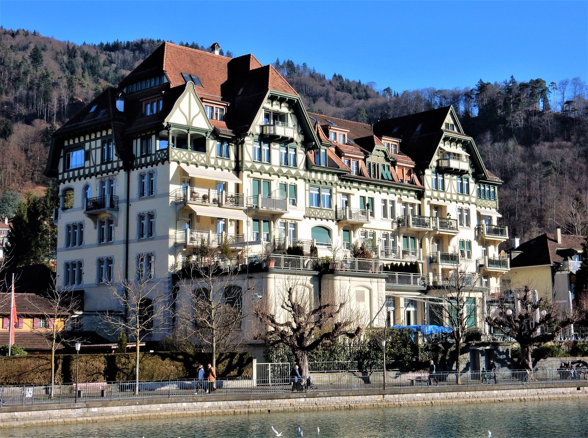 Thun, ehemaliges Hotel Beau-Rivage - 07.01.2015