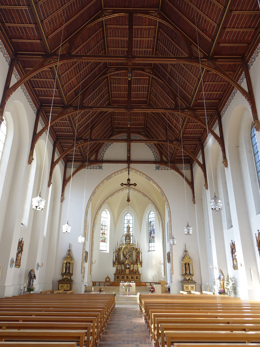 Tittling, neugotischer Innenraum der kath. Pfarrkirche St. Vitus (22.10.2018)