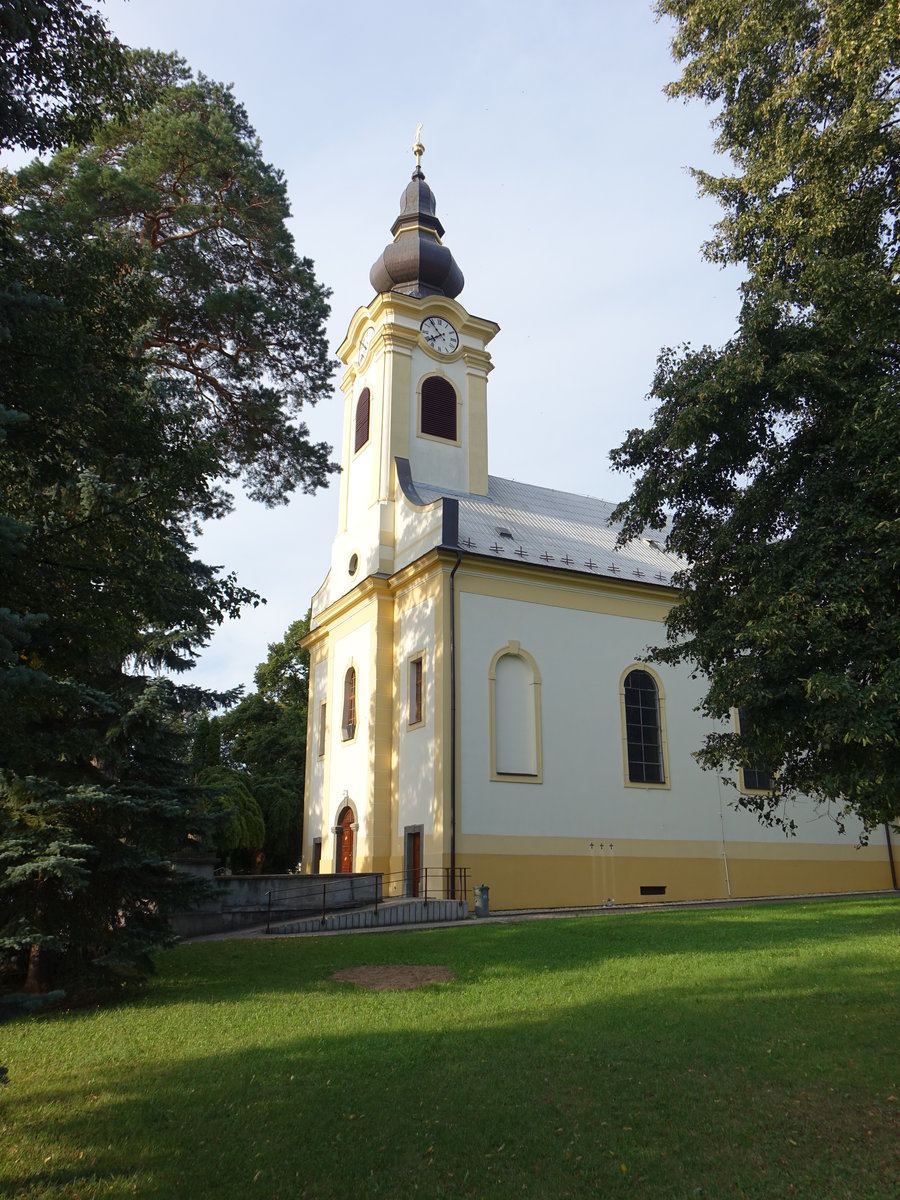 Topolcany / Topoltschan,  kath. St. Katharina Kirche, erbaut bis 1740 (29.08.2020)