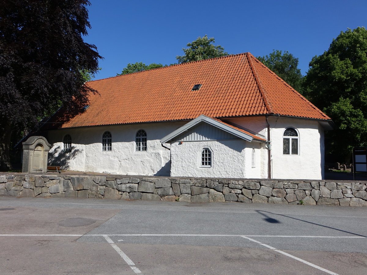 Torslanda, Ev. Kirche, erbaut im 11. Jahrhundert, Chor von 1780 (30.05.2018)