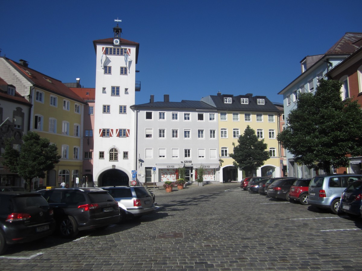 Traunstein, Jacklturm am Stadtplatz, neu erbaut 1998 (21.07.2013)
