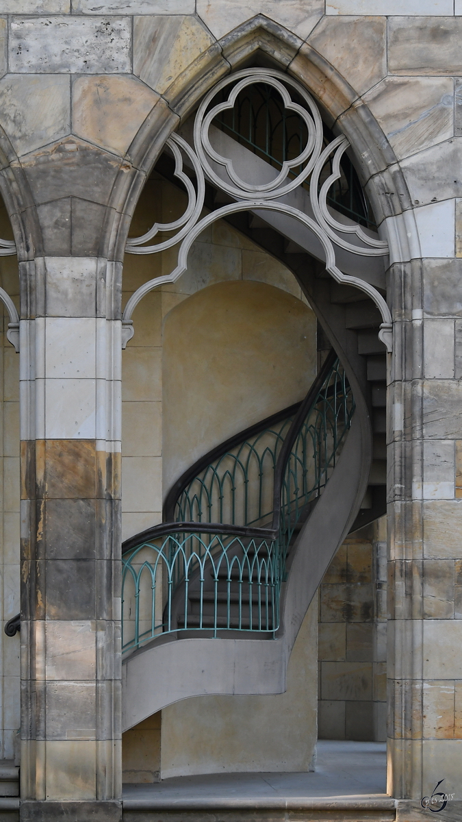 Treppenhaus der Gotischen Bibliothek im Potsdamer Neuen Garten. (April 2018)