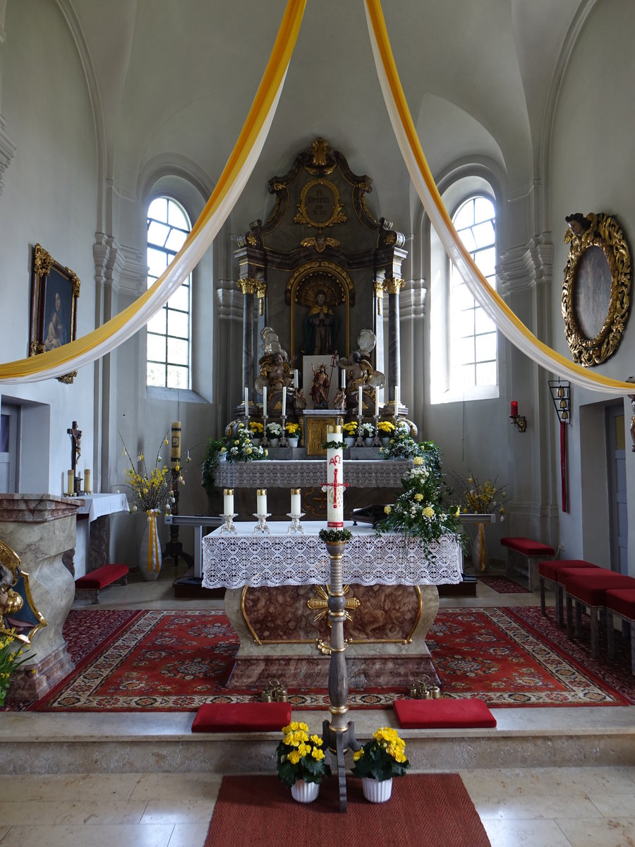 Trevesen, Hochaltar in der kath. Pfarrkirche St. Wendelin (22.04.2018)