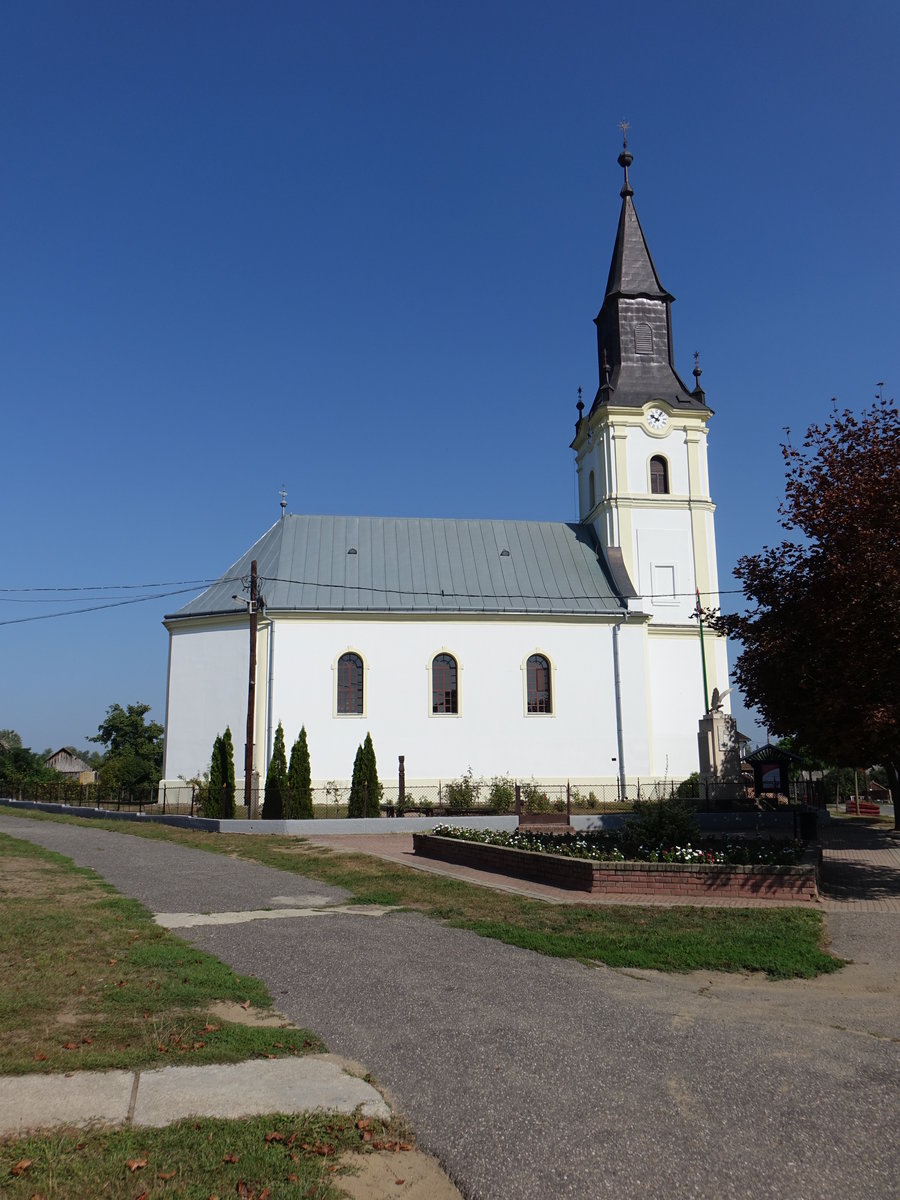 Tuzser, Reformierte Kirche in der Kossuth Utca, erbaut im 19. Jahrhundert (07.09.2018)
