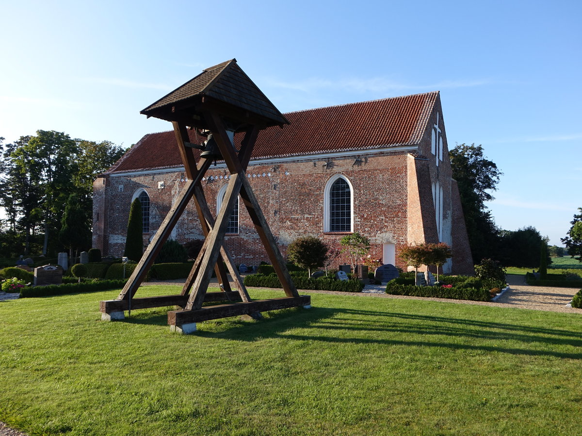 Tvilum, evangelische Kirche, erbaut im 13. Jahrhundert (20.09.2020)