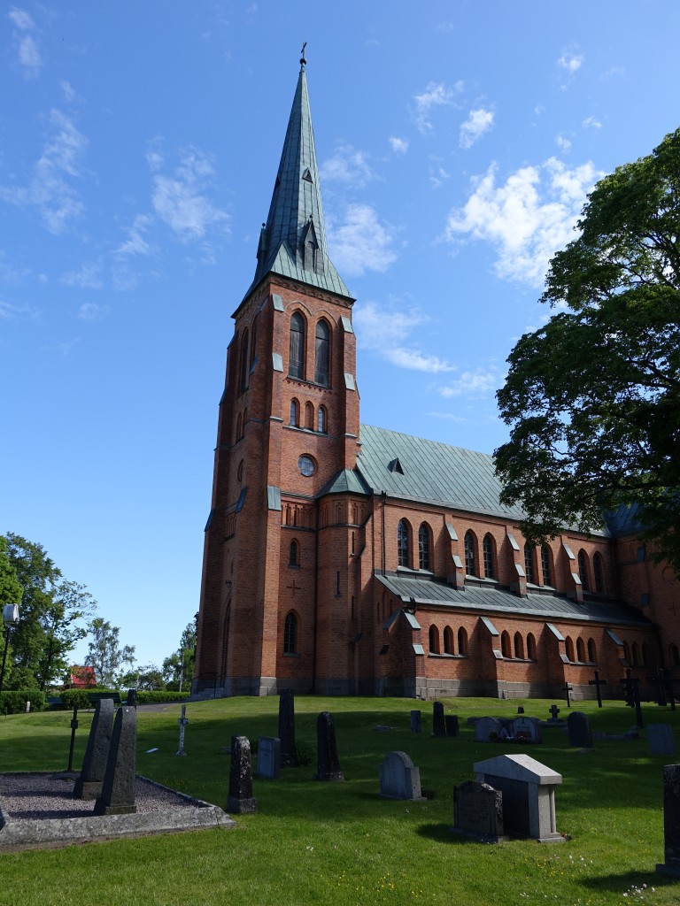 Undens, neugotische Ev. Kirche, erbaut von 1892 bis 1894 von Magnus Steendorff (16.06.2015)