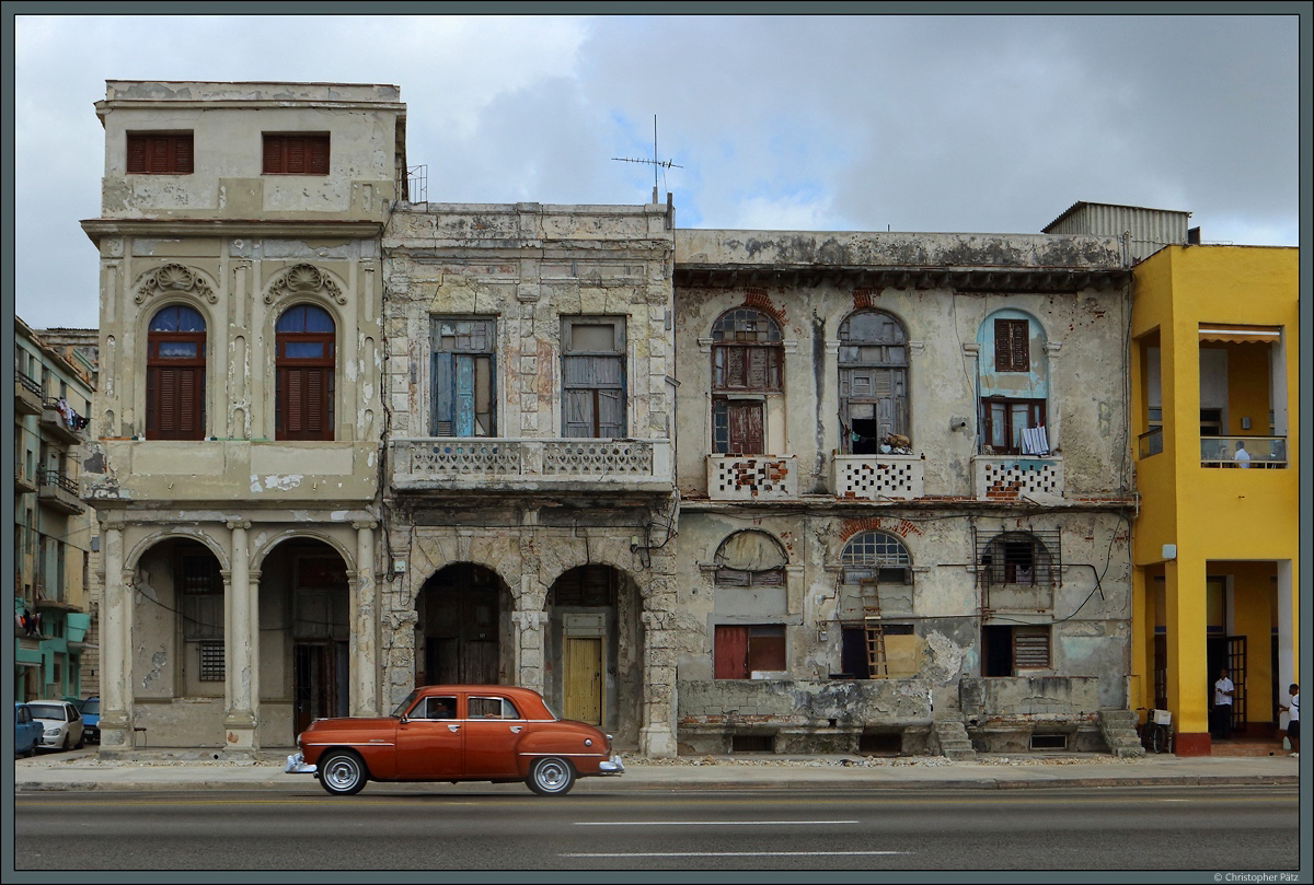 Unsaniertes Wohnhaus am Malecon in der Altstadt von Havanna. (18.03.2017)