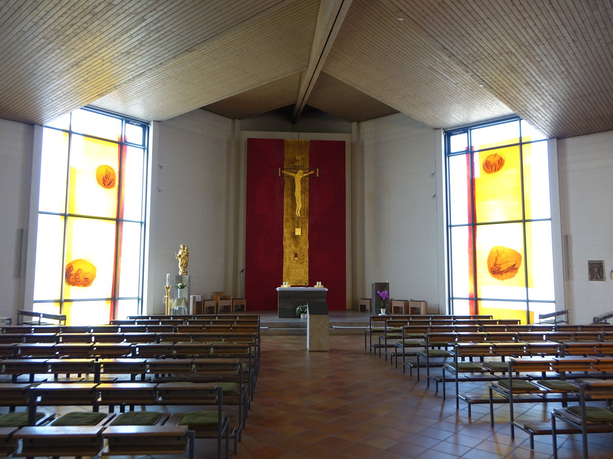 Untersteinbach, moderner Innenraum der kath. St. Vitus Kirche (14.10.2018)