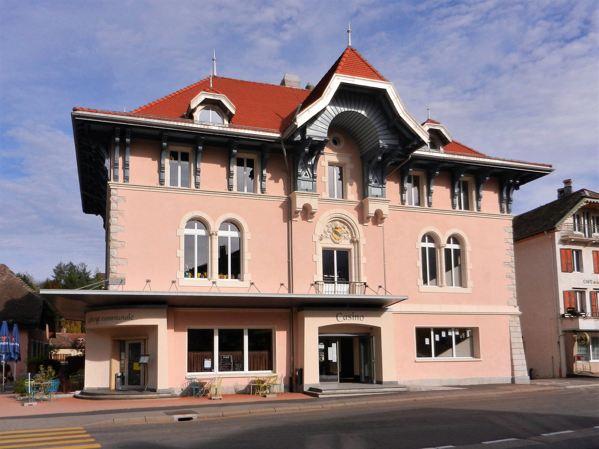 Vallorbe, Auberge communale und Casino (Baujahr 1908). Die letzte Renovierung fand im Jahr 2012 statt - 25.10.2013