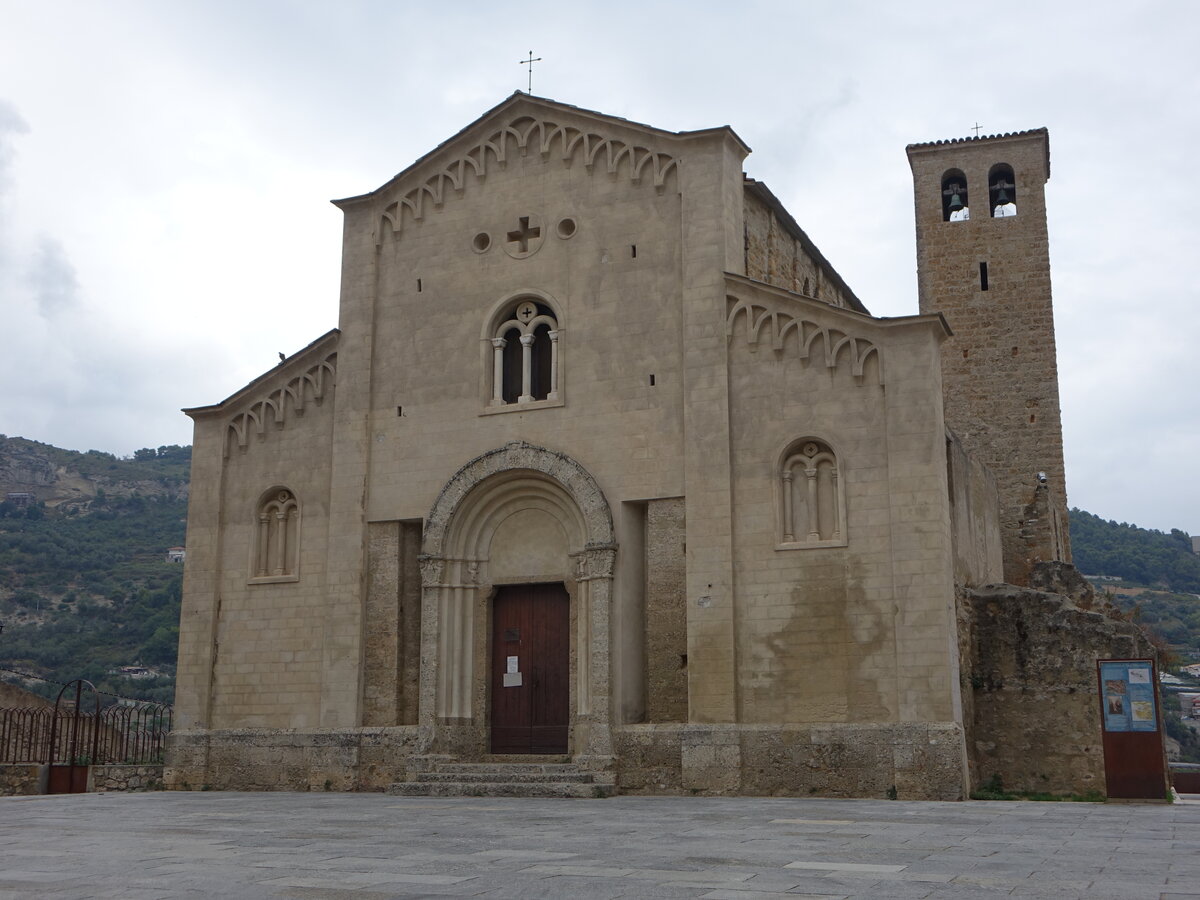Ventimiglia, Pfarrkirche San Michele, erbaut im 10. Jahrhundert (03.10.2021)