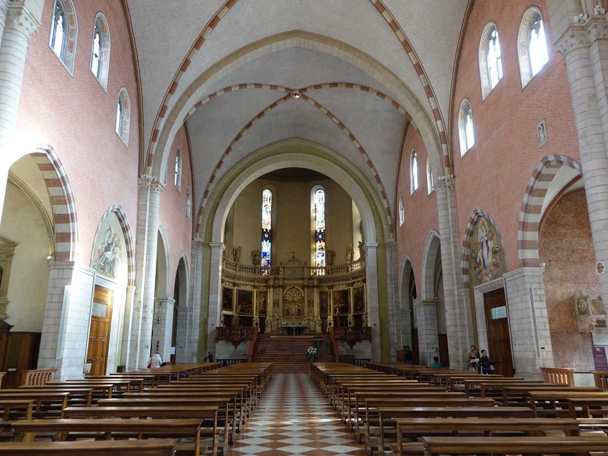 Vicenza, gotischer Innenraum des Doms St. Maria Maggiore (28.10.2017)