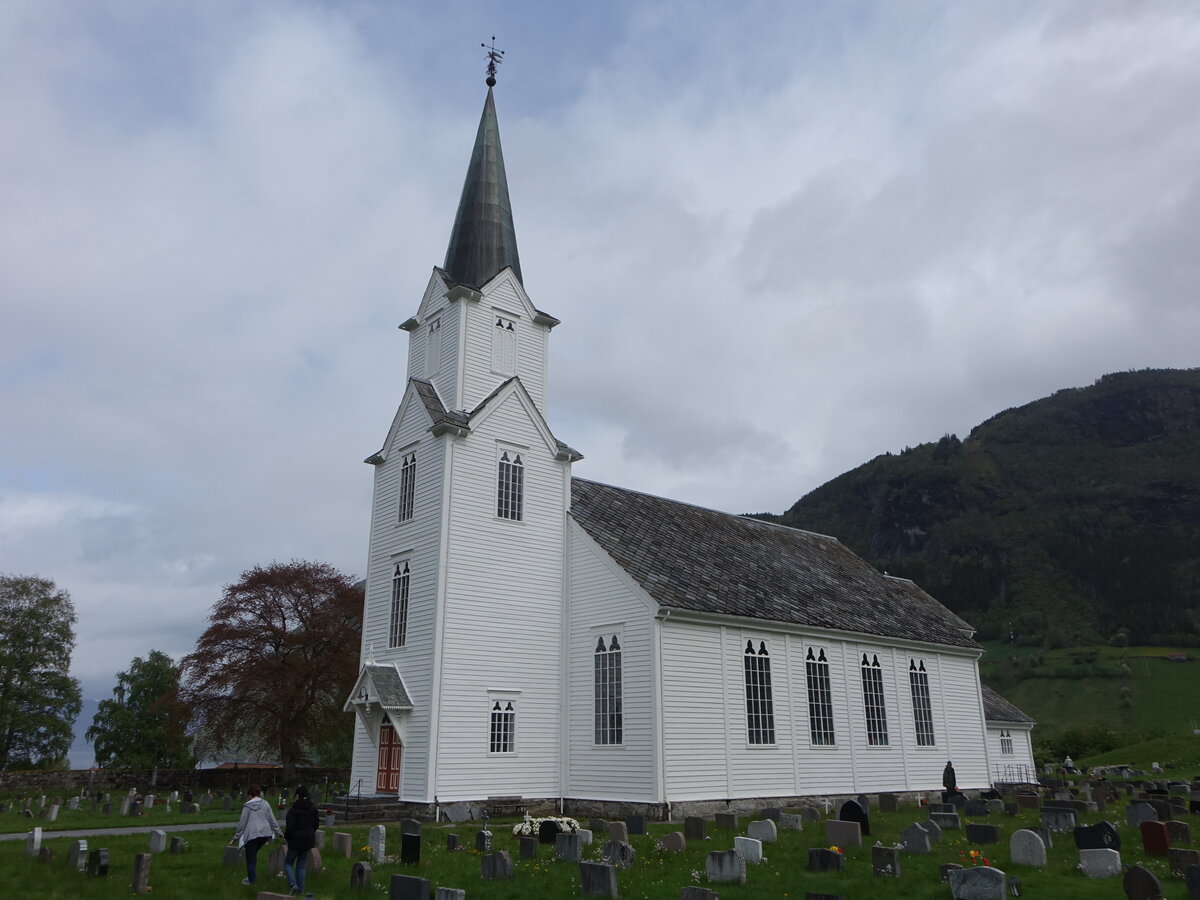 Vik, evangelische Kirche, erbaut 1877 durch Hakon Thorsen (26.05.2023)