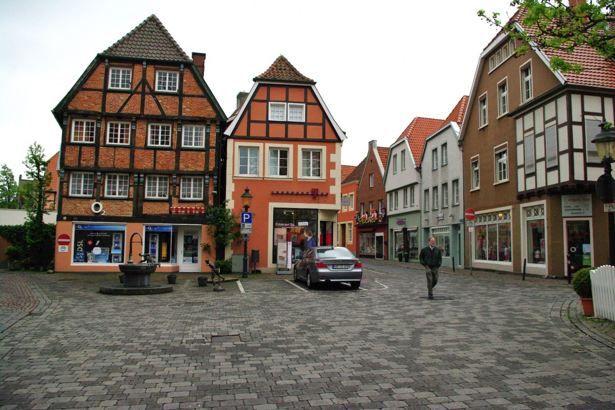 Warendorf, Fachwerkhaus in der Laurentiusstraße (13.05.2010) Staedte