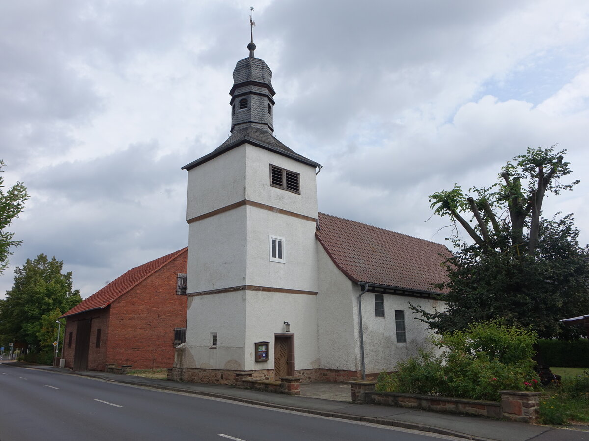 Wega, evangelische Kirche, sptromanischer Chor 13. Jahrhundert, Kirchenschiff 14. Jahrhundert, verndert 1683 (05.08.2022)