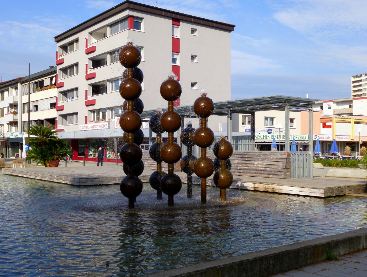 Weil am Rhein, Brunnenanlage in der Hauptstrae, Sept.2014