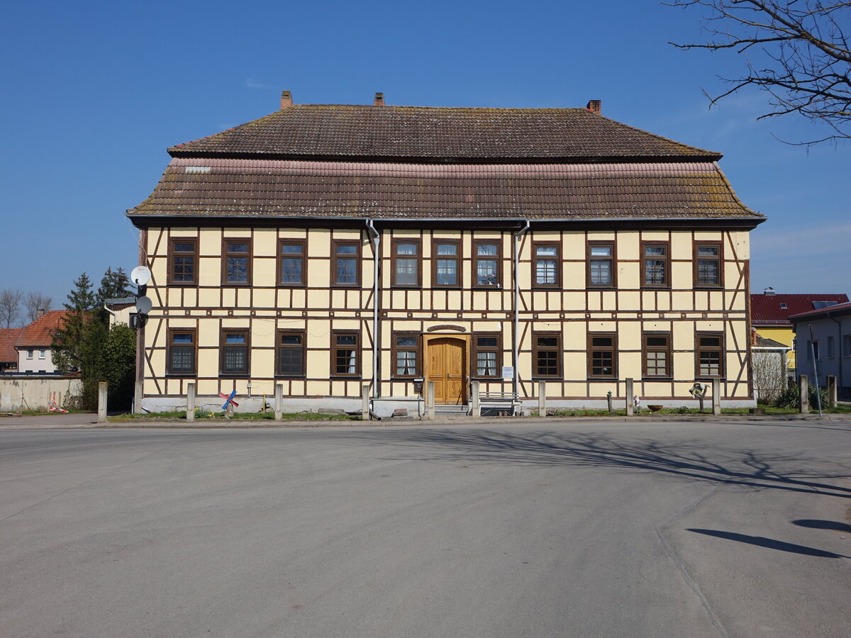 Werningshausen, historische Dorfschnke am Eintrachtsplatz (07.04.2023)