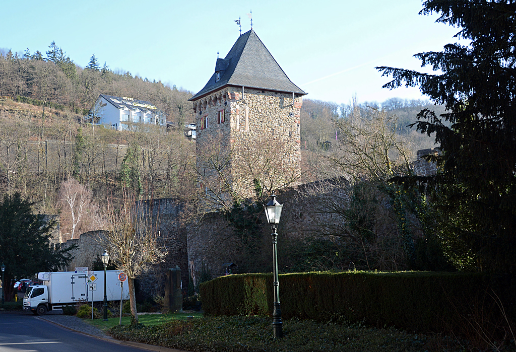 Werther Tor und Teil der Stadtmauer in Bad Mnstereifel - 31.01.2014
