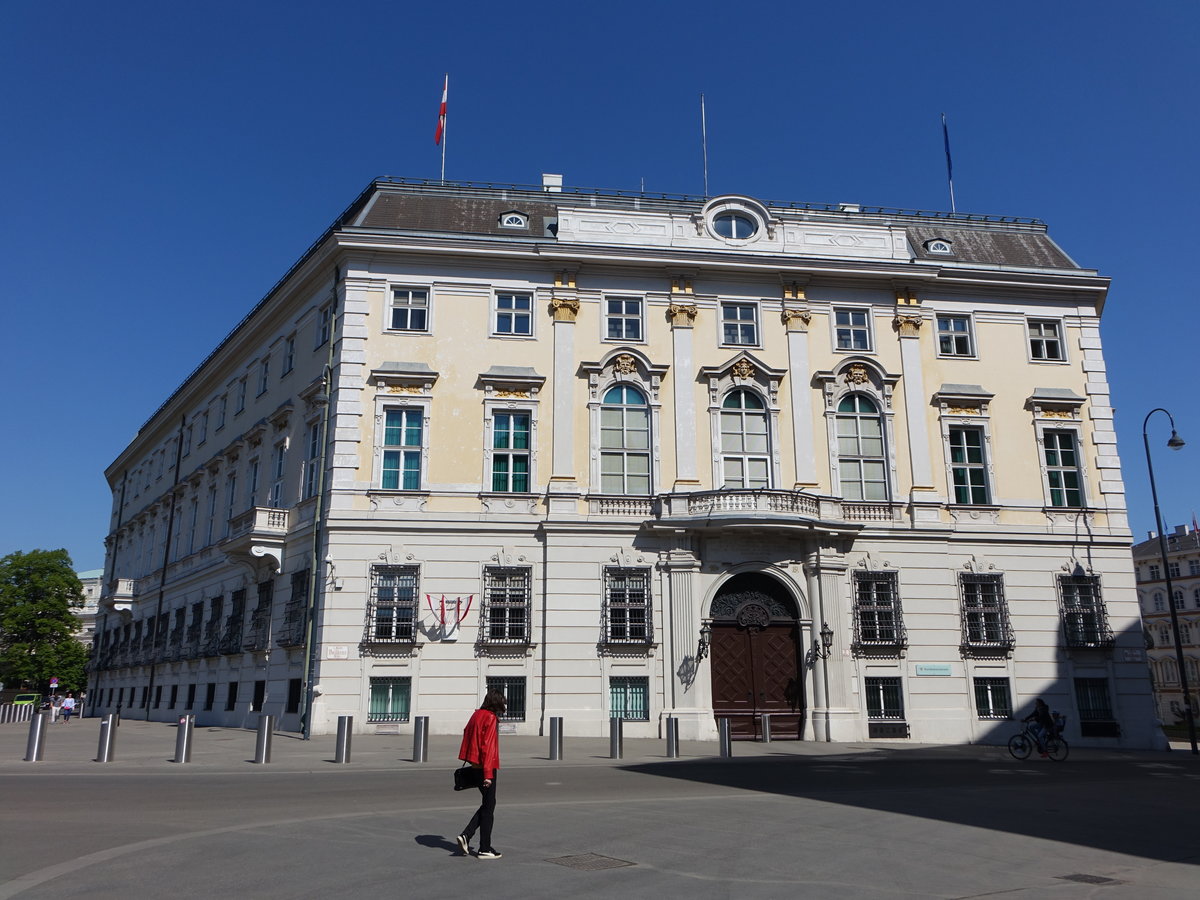 Wien, Bundeskanzleramt, erbaut von 1717 bis 1719 von Johann Lukas von Hildebrandt (20.04.2019)