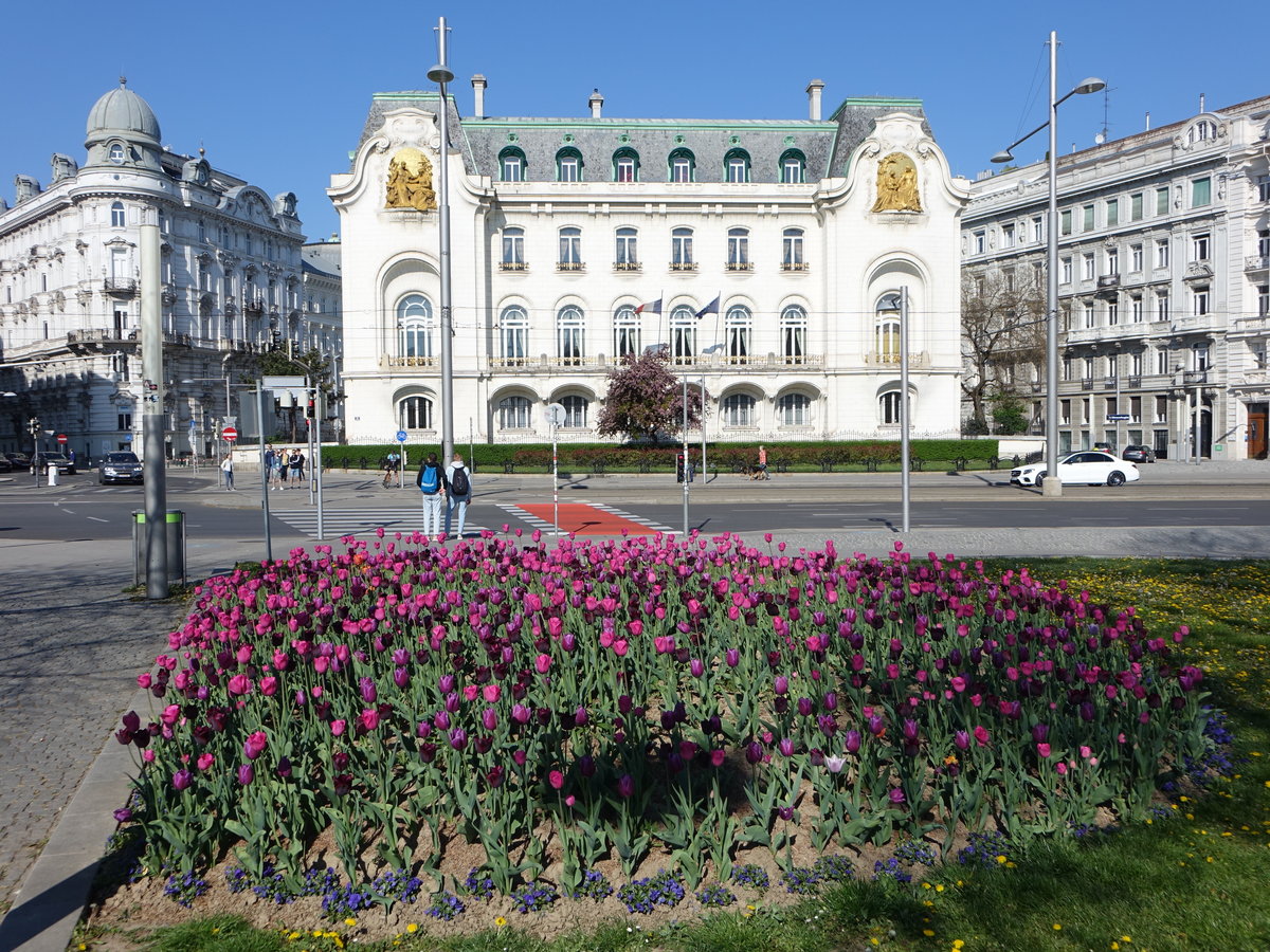 Wien, Gebude der franzsischen Botschaft am Schwarzenbergplatz (21.04.2019)