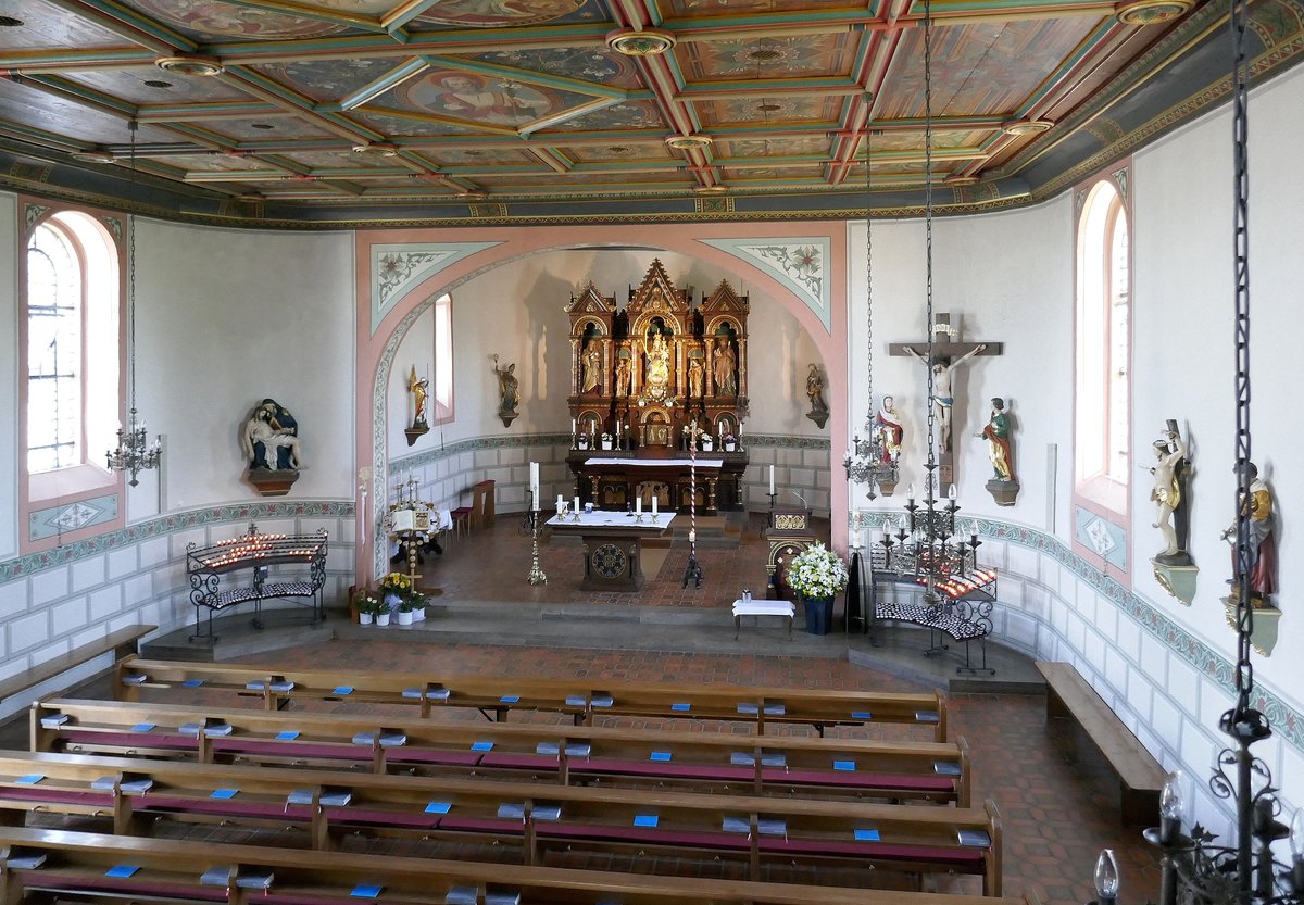 Winden im Elztal/Schwarzwald, Wallfahrtskirche auf dem Hrnleberg, Blick von der Orgelempore zum Altar, Juni 2019