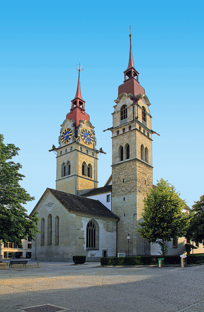 Winterthur, Stadtkirche von Nordosten. lteste noch bestehende Teile von 1244, weitere sptere Bauten und Vernderungen, Aufnahme vom 03. Juni 2018