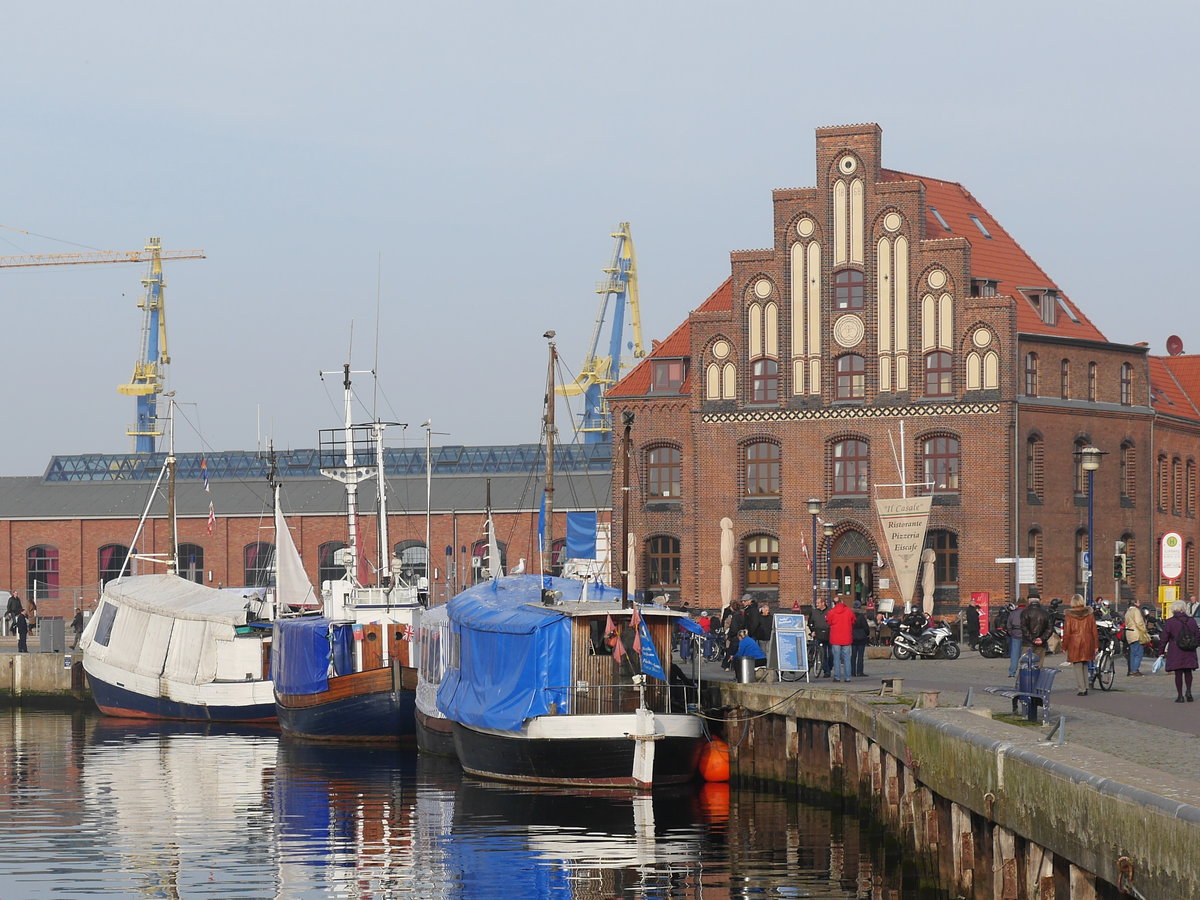 Wismar, Am Hafen; 01.11.2015
