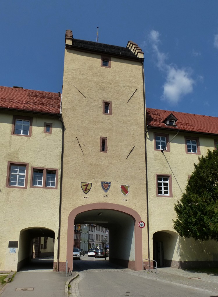 Wolfach, das Untere Tor, erbaut um das Jahr 1200, Teil der ehemaligen Stadtmauer, Juli 2013