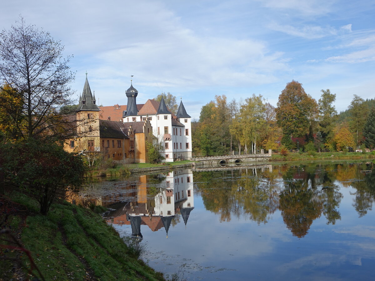 Wolfersdorf, Jagdschloss Frhliche Wiederkunft, erbaut von 1548 bis 1550 von Nikolaus Gromann im Auftrag von Kurfrst Johann Friedrich dem Gromtigen (23.10.2022)