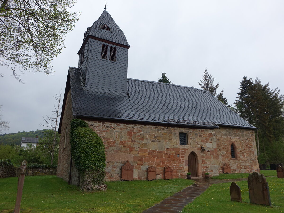Wolfshausen, evangelische Kirche, erbaut im 11. Jahrhundert (30.04.2022)
