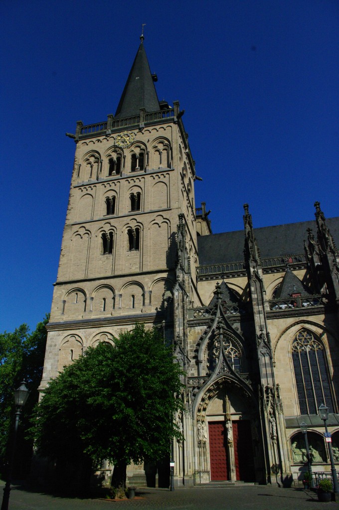 Xanten, Dom St. Viktor, erbaut ab 1263 bis 1544 (30.05.2011)