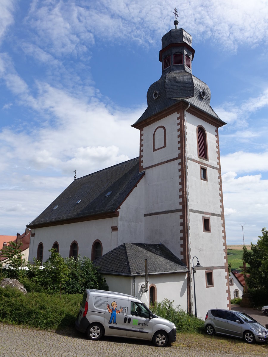 Zellertal, Kirche St. Phillip, barocker Saalbau aus dem 18. Jahrhundert (17.07.2016)
