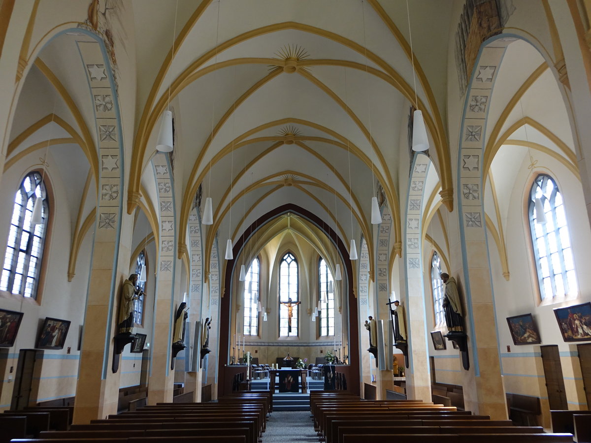 Zenderen, neugotischer Innenraum der Pfarrkirche Unserer Lieben Frau der Unbefleckten Empfngnis (22.07.2017)