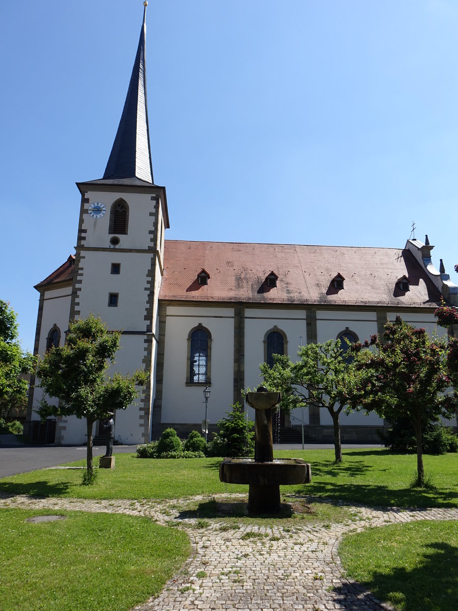 Zeuzleben, kath. Pfarrkirche St. Bartholomus, erbaut von 1753 bis 1754 (27.05.2017)