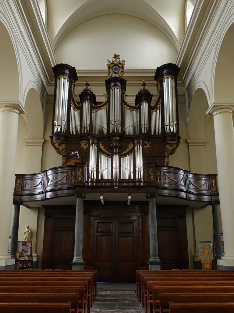 Zonhoven, Robustelly Orgel in der St. Quintinus Kirche, erbaut 1761, 2446 Orgelpfeifen und 40 Register (25.04.2015)