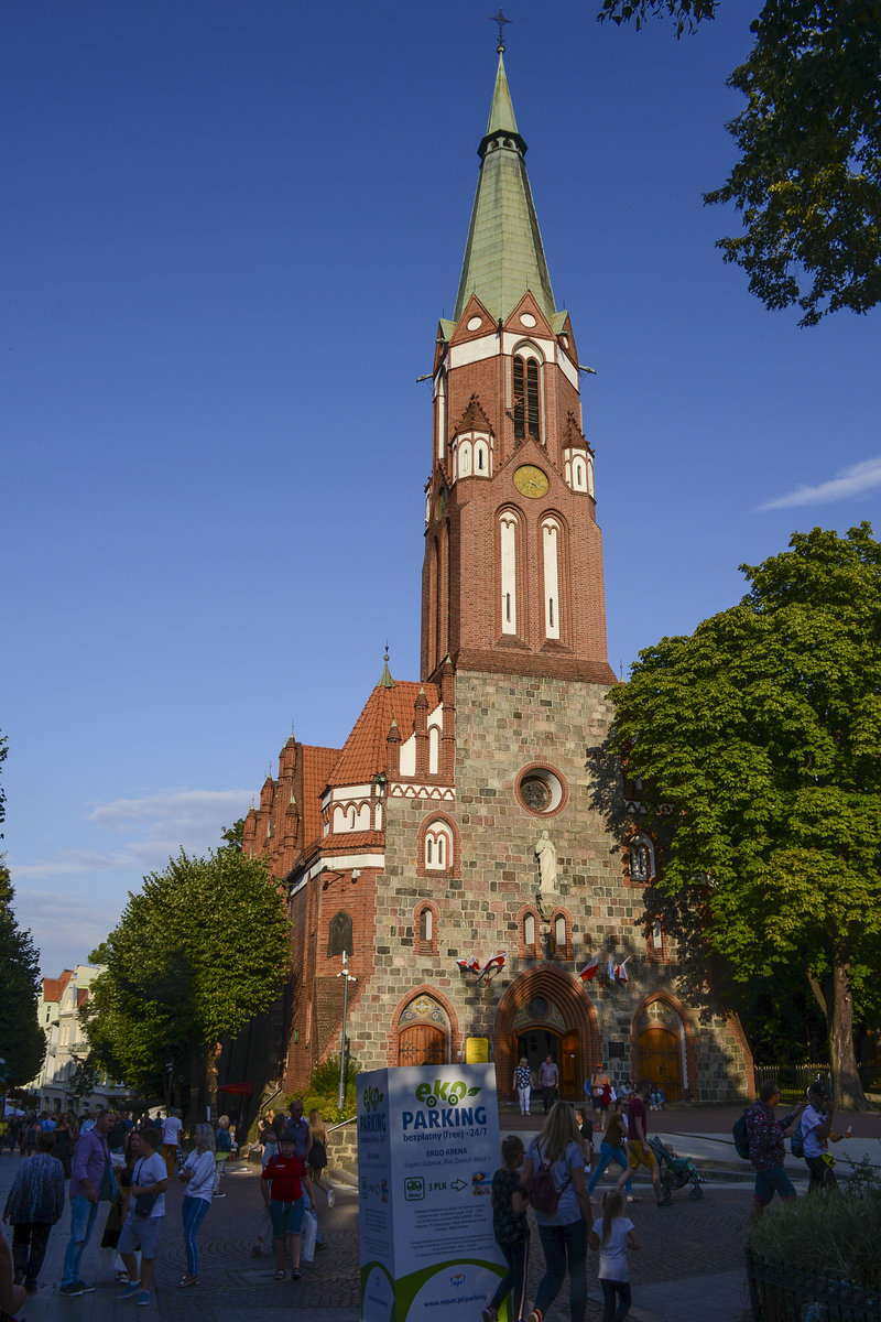 Zoppot - Sopot. Die Katholische Garnisonskirche St. Georg (Kościł garnizonowy św. Jerzego). Aufnahme: 16. August 2019.