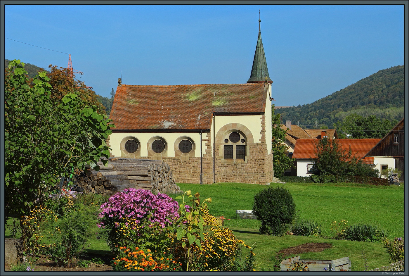 Im zu Blumberg gehrenden Ortsteil Zollhaus liegt die 1906 erbaute Kapelle Maria Heimsuchung. (02.10.2023)