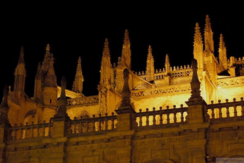 Andalusische Nacht (III). Detail der Kathedrale von Sevilla. November 2007.